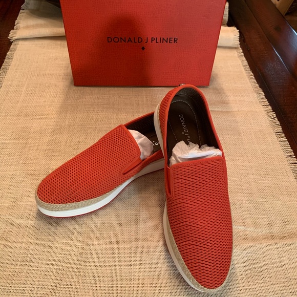 donald pliner piper sneaker